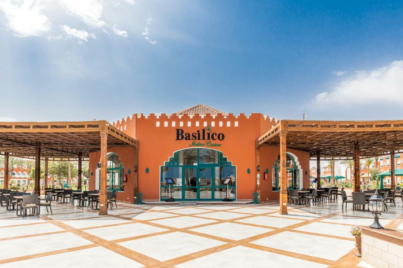 Sunrise Garden Beach Resort Hurghada Exterior photo Basilico Italian Restaurant